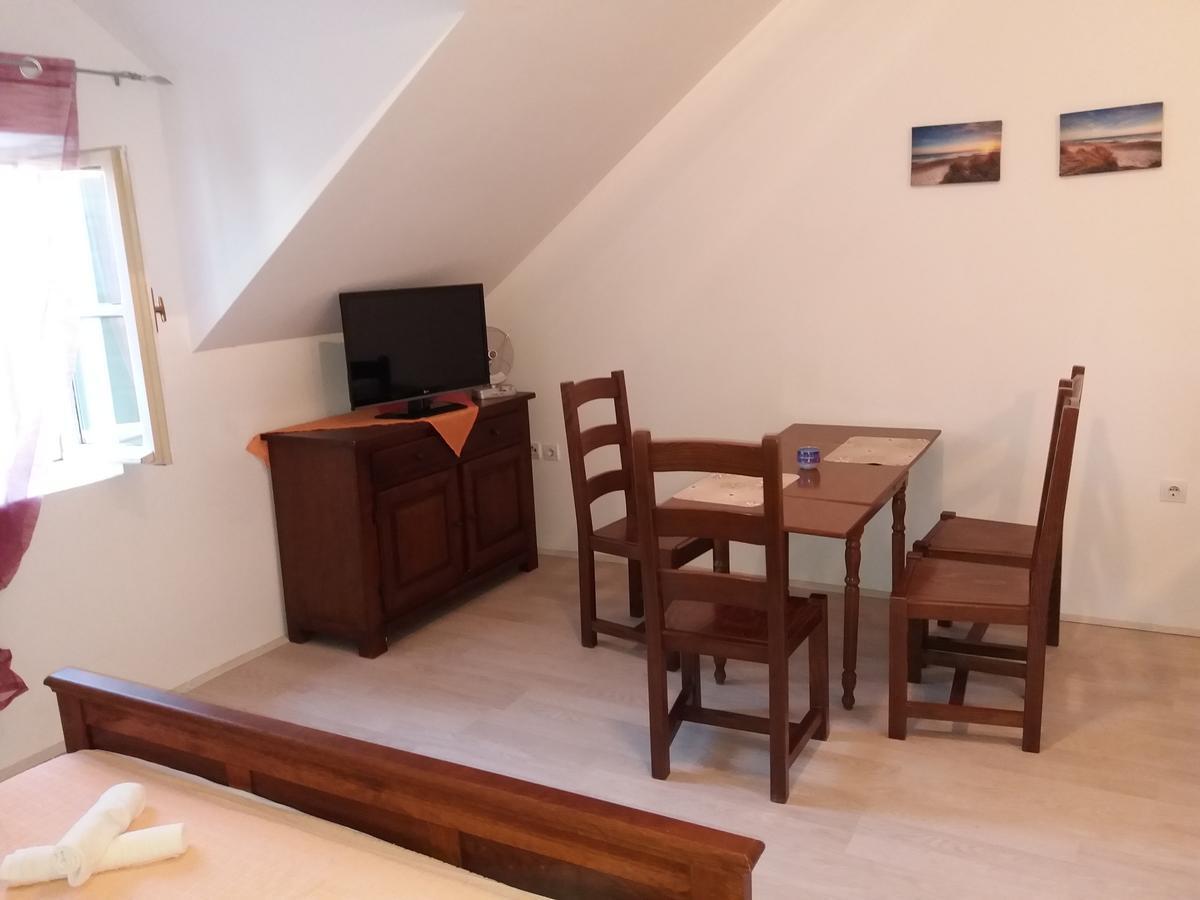 Apartman Marina Krvavica Exteriör bild