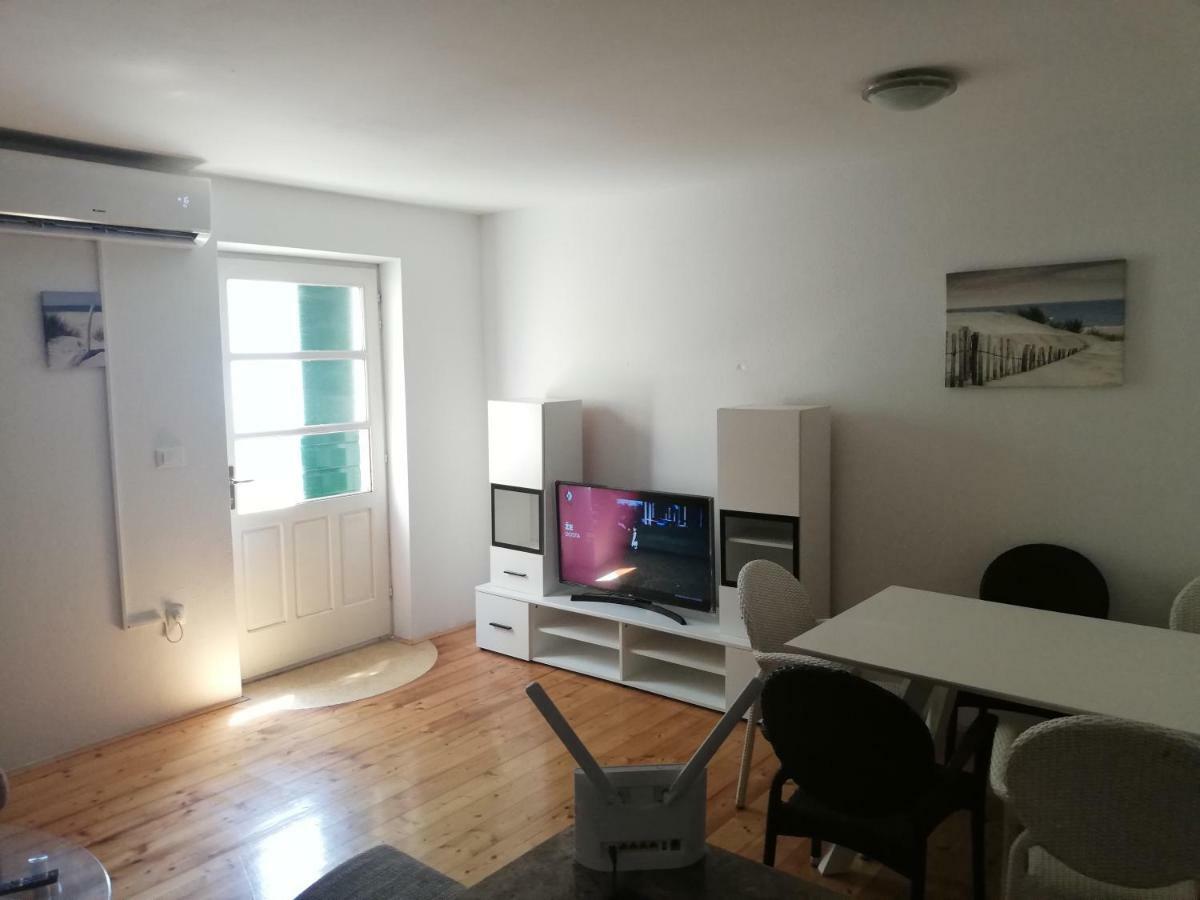 Apartman Marina Krvavica Exteriör bild