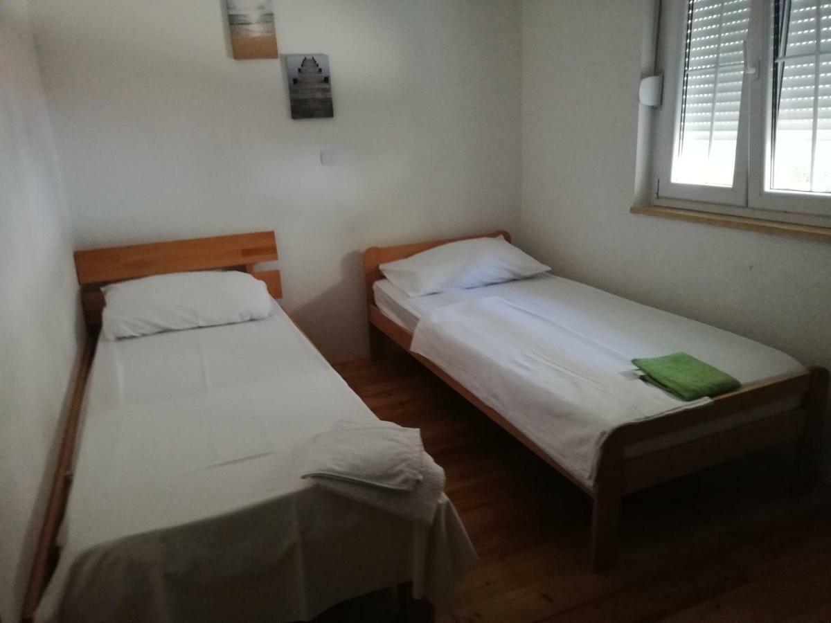 Apartman Marina Krvavica Exteriör bild